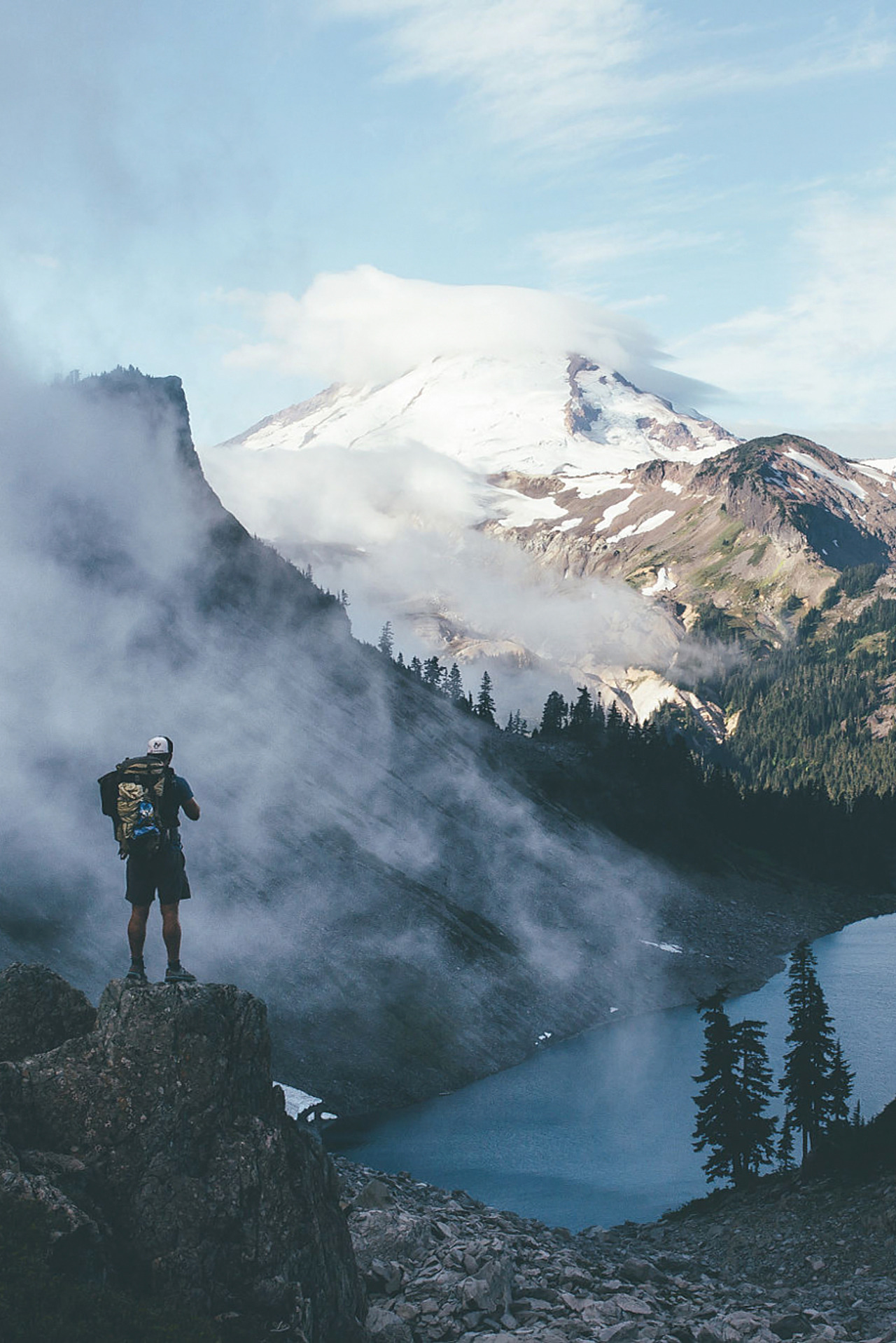 souhailbog:  Hiking on Mt. Baker By Dylan Furst  