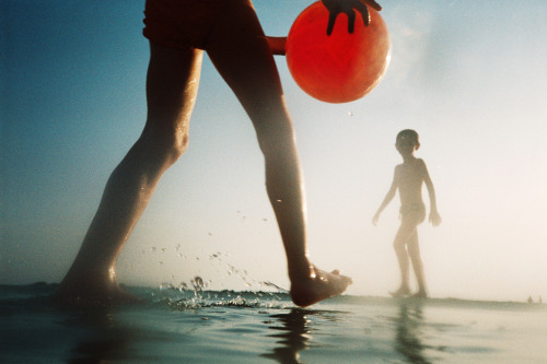 nitramar:  From the series “A summer”, photos by Benedetta Falugi.More @flickr