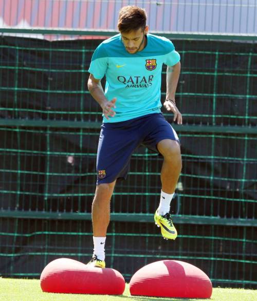 fzneymar:  15/05/2014 Training Session - Neymar is back 💪   Photo by MIGUEL RUIZ - FCB