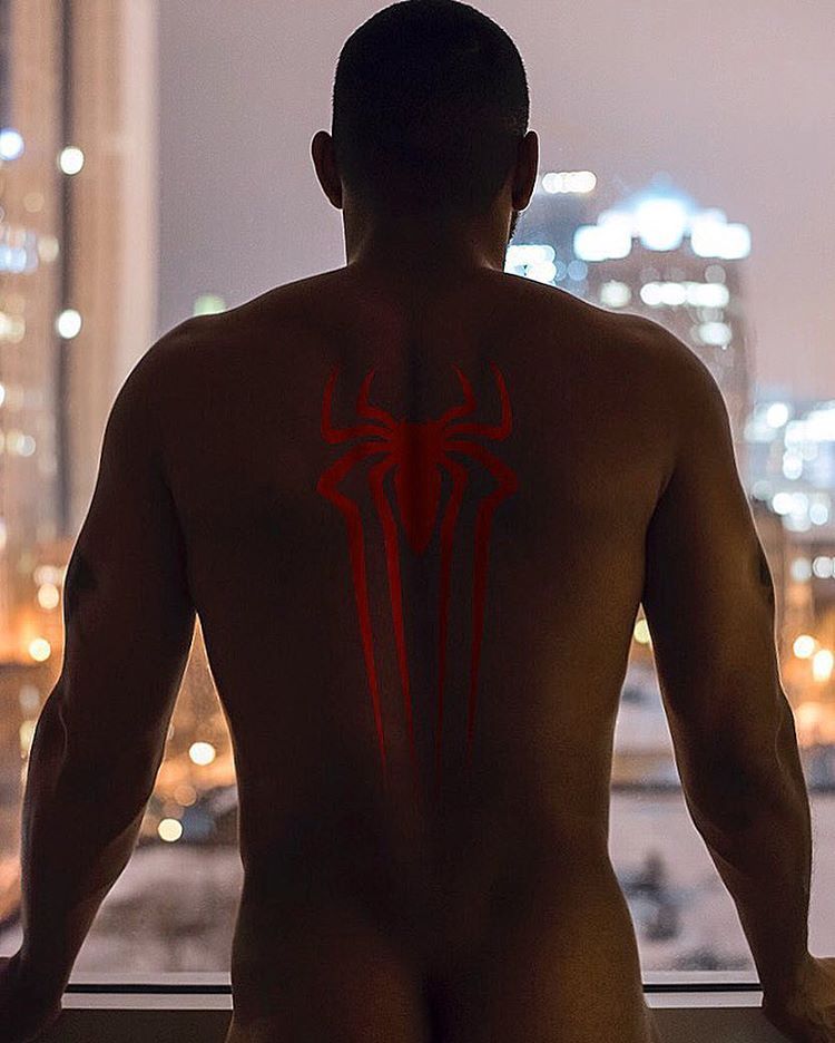 ml8807:  As he watched over the city that he tries desperately to protect, he reflects