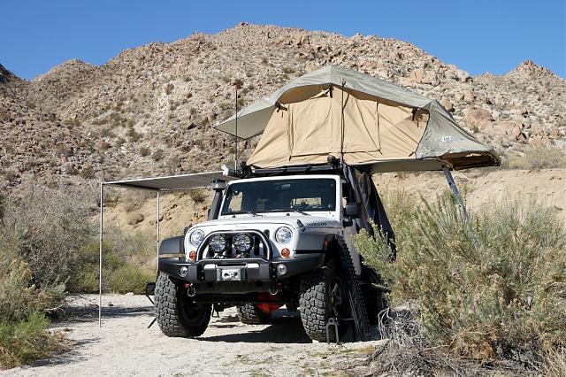 edcplanet:  Jeep + Rooftop Tent = Perfection