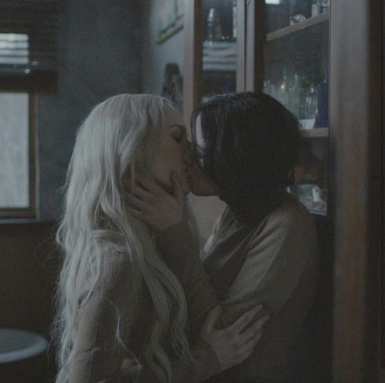 Cute Lesbian Couple Kissing Tumblr Cute Lesbian Couple Kissing Tumblr