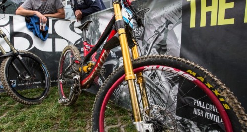 strange-measure:  Öhlins DH Upside-Down-Gabel: weiterer Prototyp gesichtet