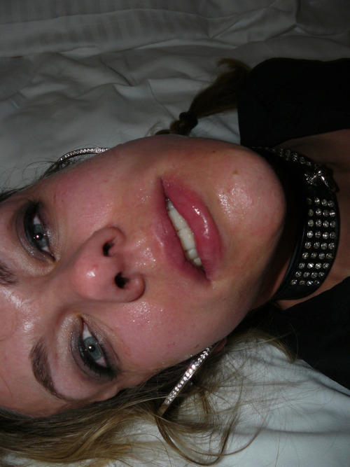 dollfaceblog: Dumb fuckwhore servicing her john in a hotel room Dumb German ass licker, amateur whor