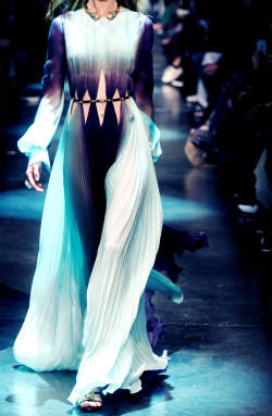 jazzru:  xangeoudemonx:  Roberto Cavalli