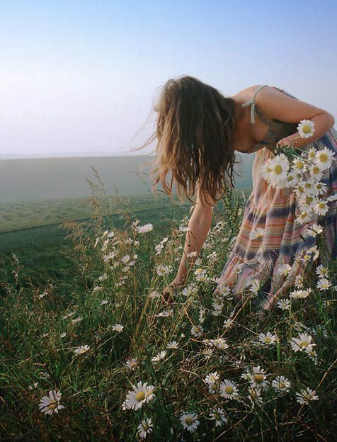 rotten-envy:  not all those who wander are lost ☮