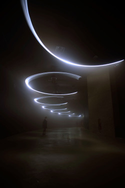 nowness:   UNITED VISUAL ARTISTS: MOMENTUM  Read More