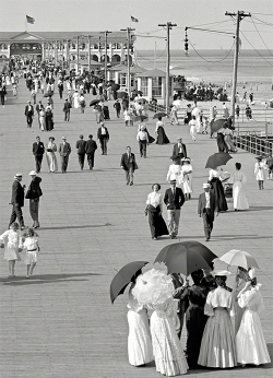 Librar-Y:  The Jersey Shore Circa 1905. Boardwalk At Asbury Park.