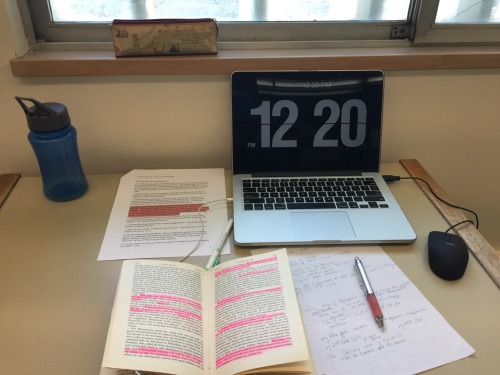 erin-studyblrs: thetwelvecaesars: erin-studyblrs: Library game strong today. I’m working on An