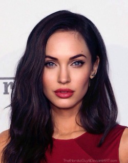 somethingdifferentbutsimilar:  Someone photo shopped Megan Fox and Angelina Jolie’s face into one
