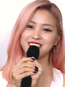 shinyunas: (190802) Ryujin - Waiting Room