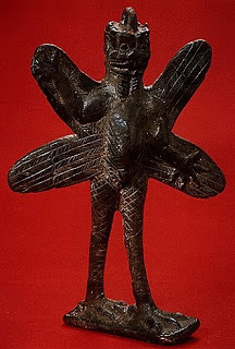 cabinet-betteraves-crues:  Pazuzu, the demon of the southwest wind, the bearer of
