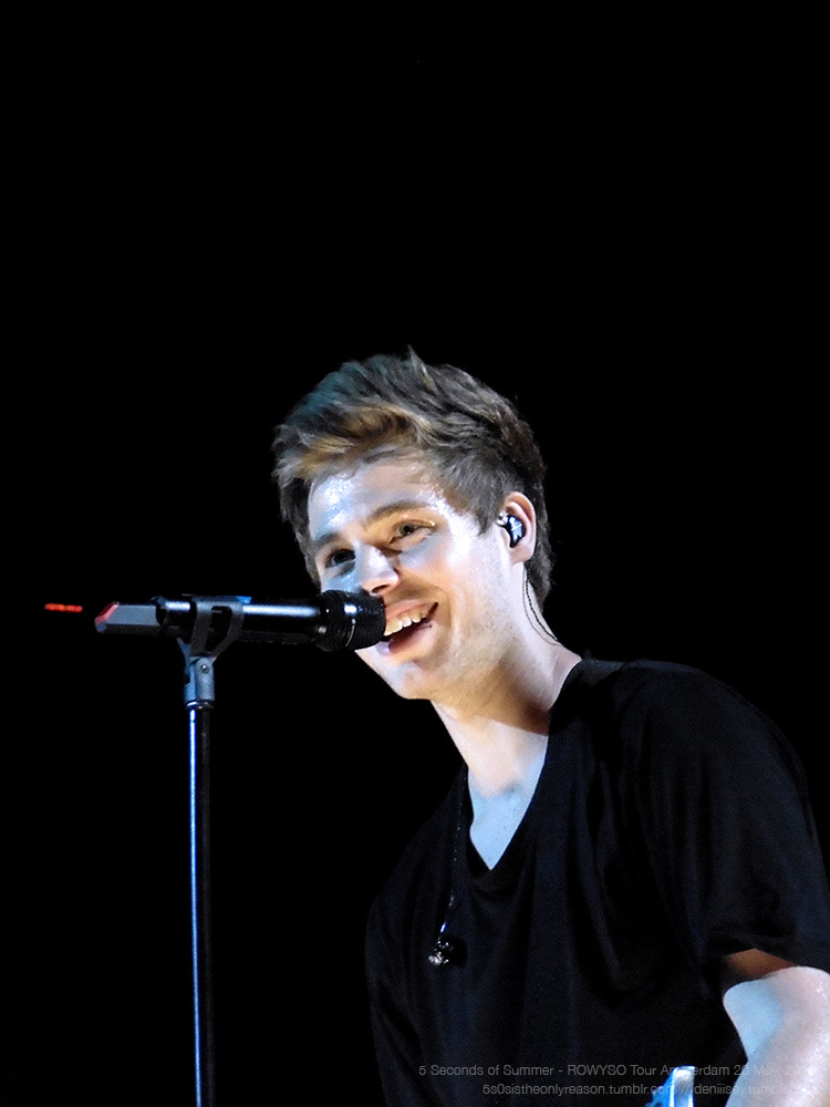 5s0sistheonlyreason: Luke Hemmings // 5 Seconds of SummerROWYSO Amsterdam 20 May,