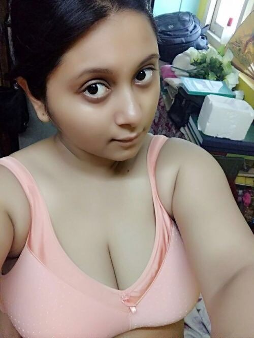 Runstar Desi Mallu Aunty