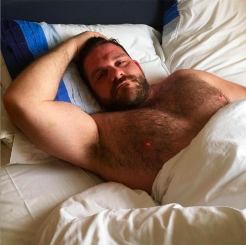 hannohannohanno:  mgdmt:  Hannolondon is one of the hottest bears on Instagram.  Thank you haha