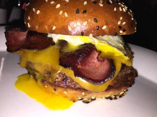 &ldquo;I had a burger from Gordon Ramsay&rsquo;s Burgr. It was incredible.&rdquo; on /r/food http://