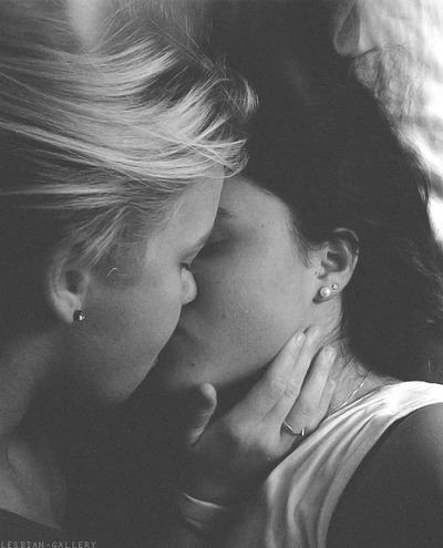 Porn lipstick-lesbian:  ♀♡♀ photos