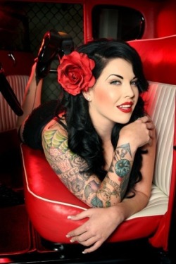 Women with tatoos