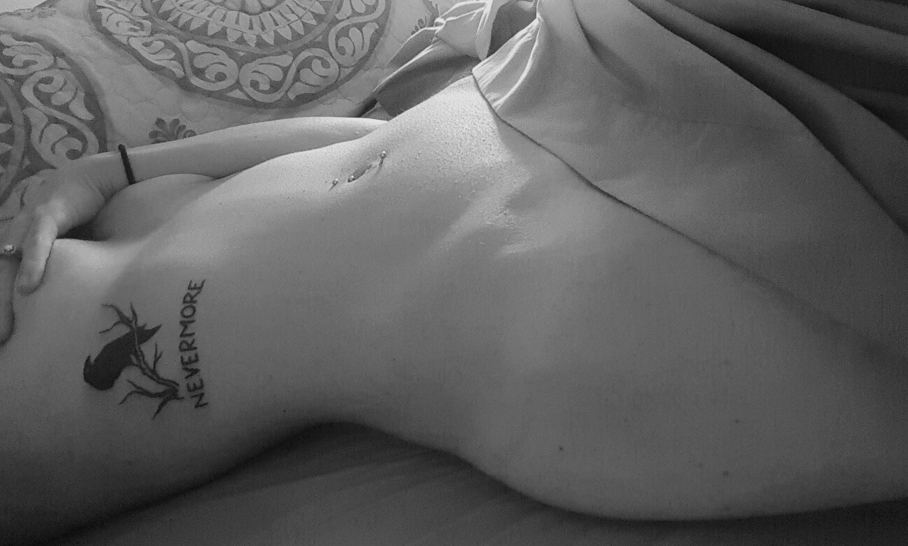 ittybittybearr:  Cuddles?