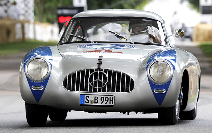 carsthatnevermadeit:  Mercedes Benz 300 SL W194, 1952. The first 300 SL was also