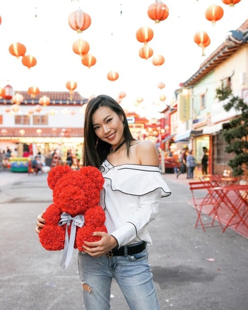 hot-asian-chicks: Lucia Liu Instagram - @luseeyalu YouTube - @lucialiu Hot Asian Chicks