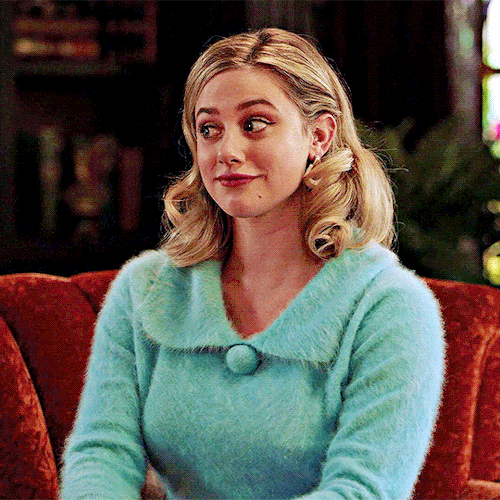Lili Reinhart as BITSY SMITH Chapter Ninety-Eight: The Witching Hour(s)