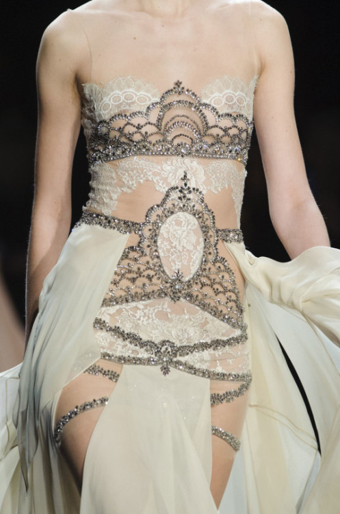 fearmystyle:Reem Acra FW16