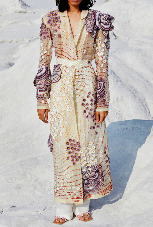 fashion-runways:RAHUL MISHRA Couture Spring/Summer 2021if you want to support this blog consider don