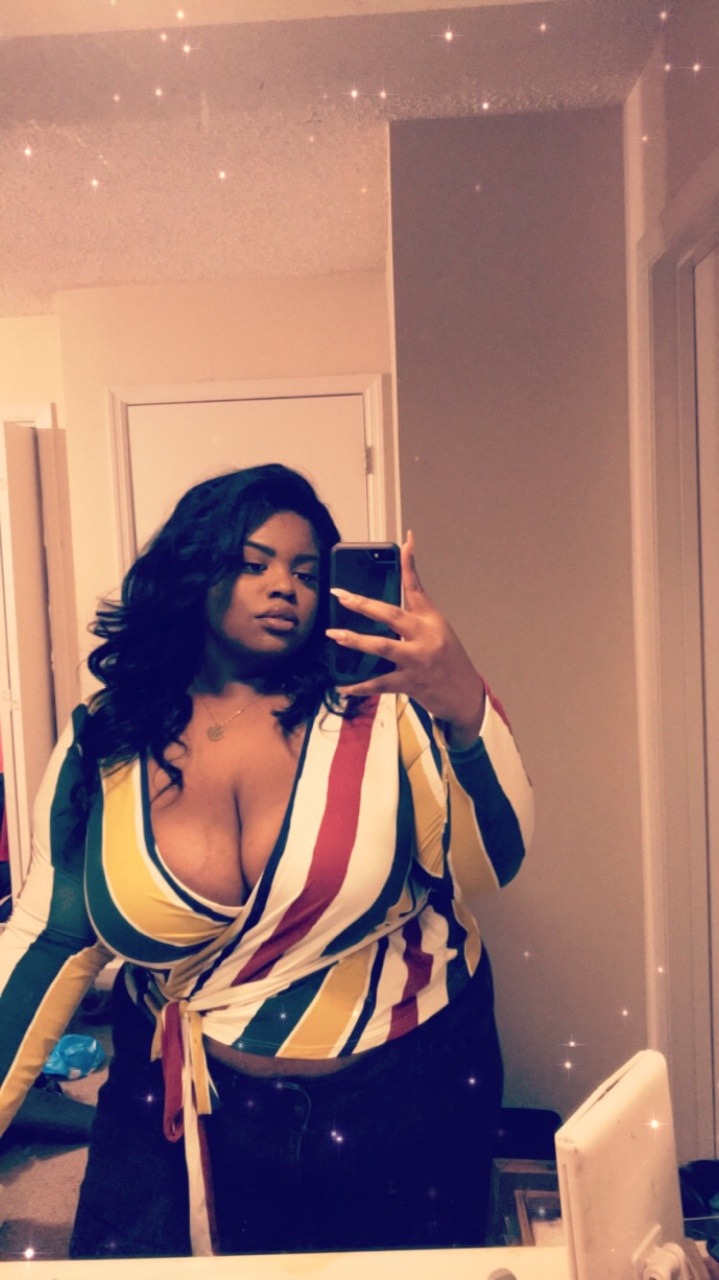 brownsuga-bae:  thefathippy:He needed swag and I provided. ⚡️  She’s gorggg