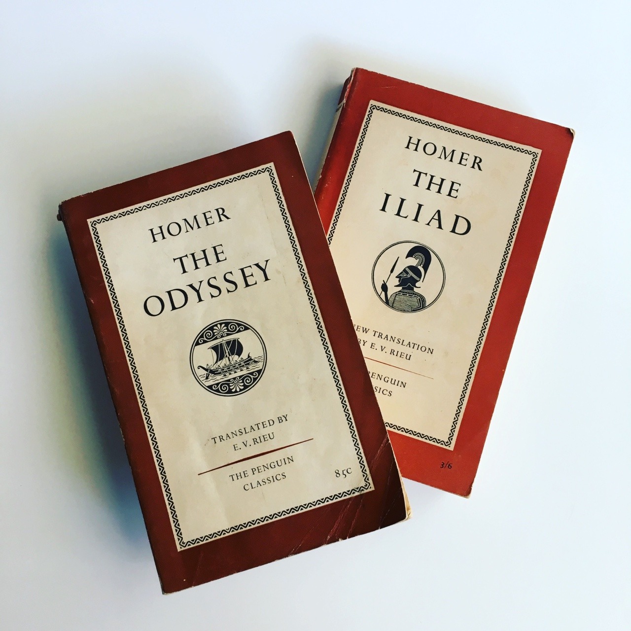 macrolit:    The Iliad and The Odyssey, Homer  