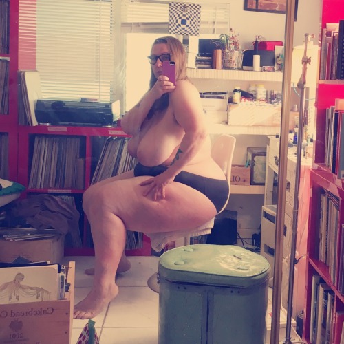connieportershiplog:  Self, Saturday morning