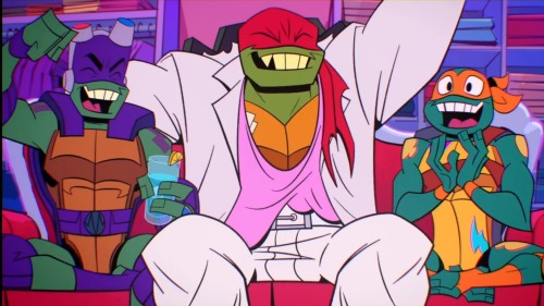 Crazy To Me How Donnie Mikey And Raph Have To Act Like They're Not Leo's Number 1 Fans 24/7 Because They
