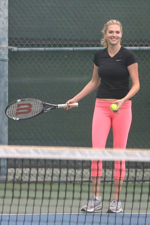 celebpaparazzi:  Kate Upton playing tennis in Santa Monica - September 20th, 2016 See All Of Kate’s 