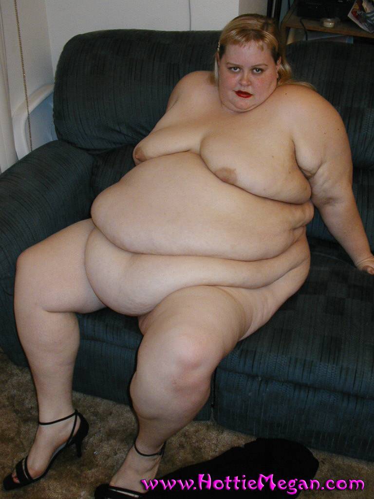 ssbbwmeg:  This is SSBBW Meg, a big Mature XXL MILF girl with huge belly, huge natural