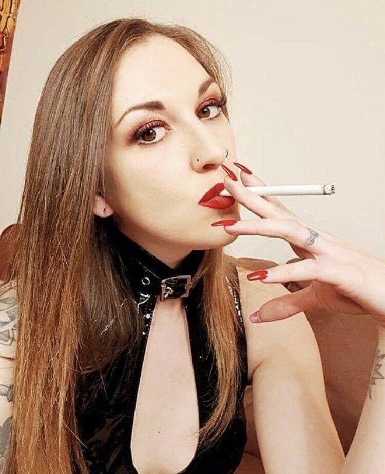 smokinglipstick: