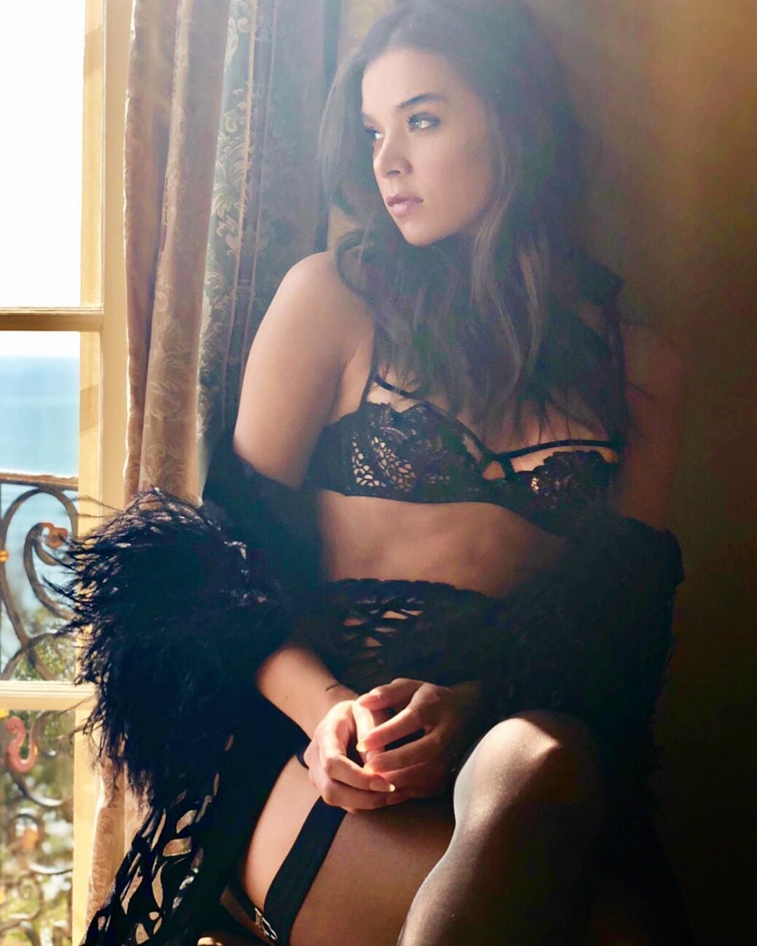 starlets:  Chat and trade images with other starlet fans on the Starlets Discord
