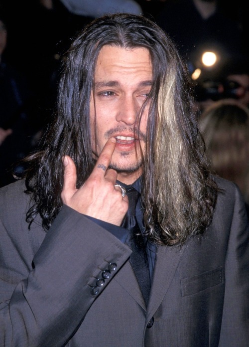 21 years ago, on March 29, 2001, a long-haired Johnny Depp attended the premiere of “Blow”, at the M