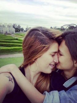 the-inspired-lesbian:  Love and Lesbians ♡ 