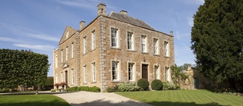 Whichford House (Warwickshire, England).Whichford House was built during the 17th century as St.Mich