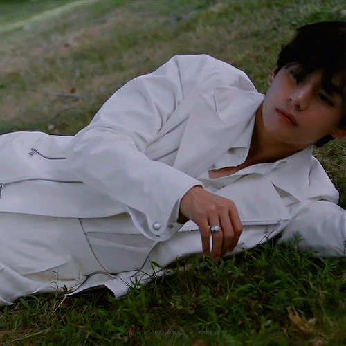 Poetic V For Vogue Korea