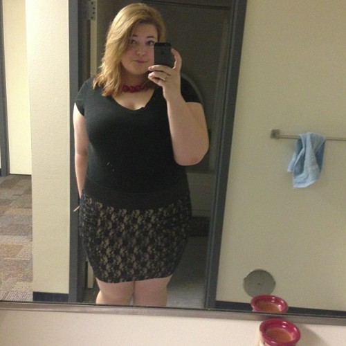 thejamesboyle:  spectacled:  Interview time!  good luck, p.s. you look super cute!