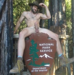 all-4-cheese:  I’d be no stranger to this ranger.  National Park Services… the visitors. 