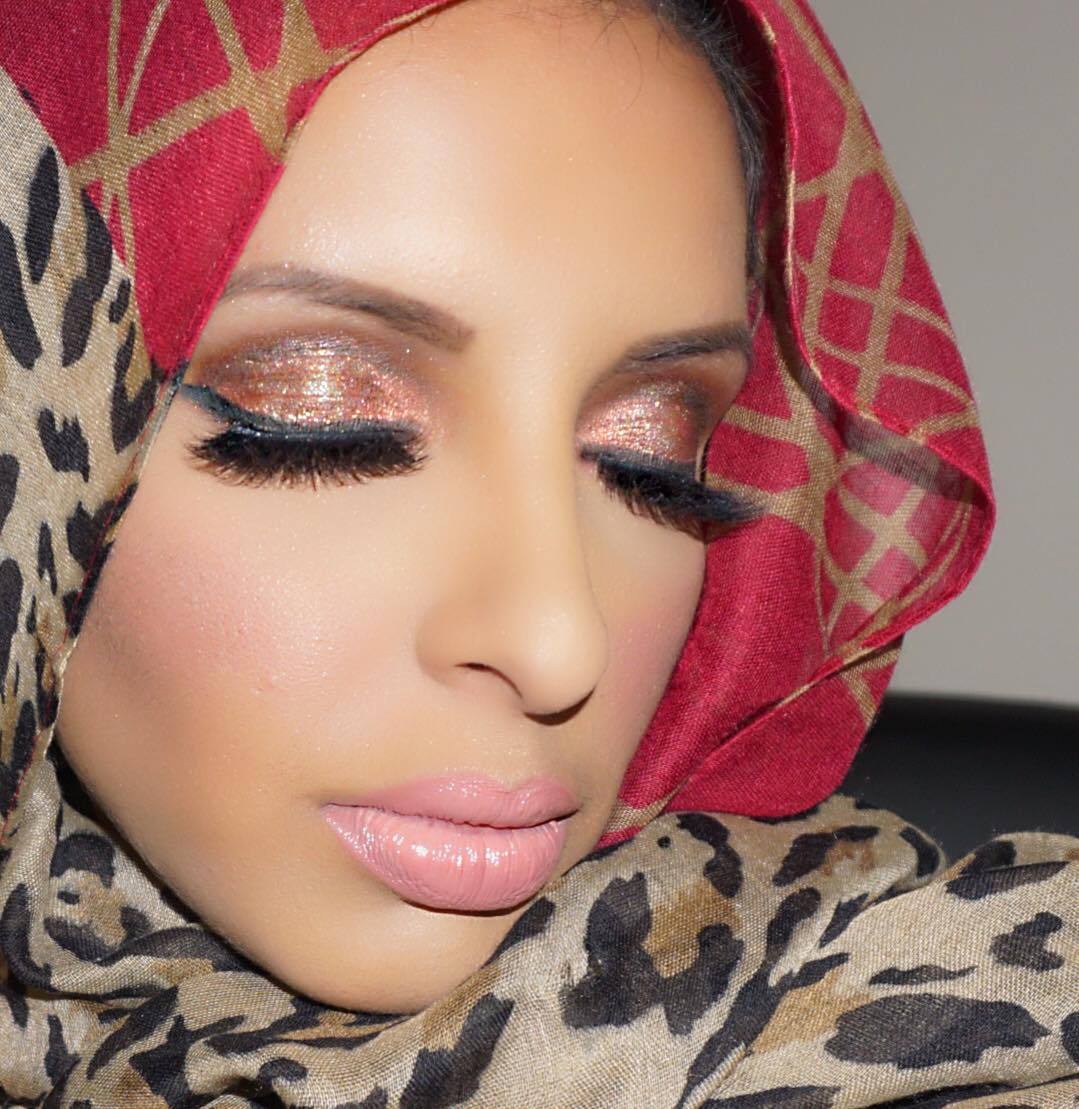 Silk lashes by @mezmerizebymeena In style Chloe coming soon.  Lips by @motivescosmetics
