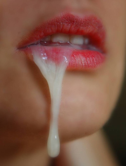 sirsplayground:  facialforumdotnet:  Its not even her boyfriends sperm…  www.facialforum.net  Today’s theme: Red Lips & CumSir