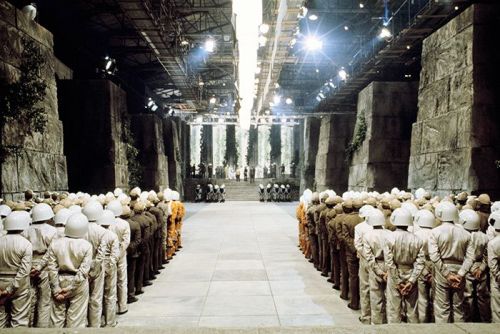 jady2007:  gameraboy:  Filming the medal scene in the throne room for Star Wars  https://www.facebook.com/itsmarkhamill 