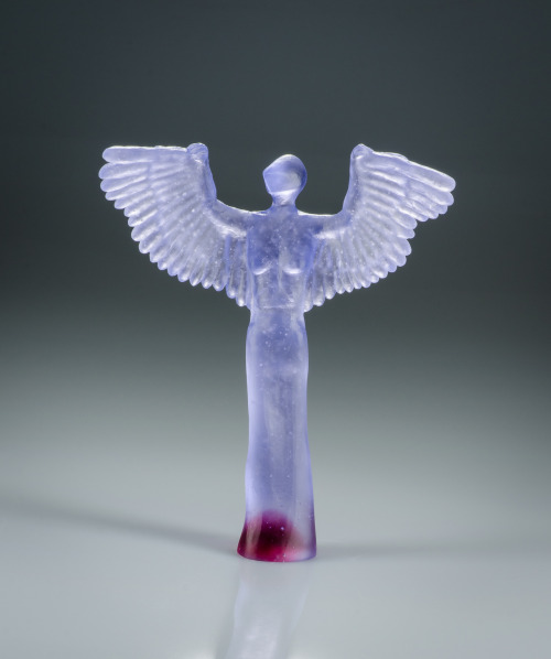 ortut:Heather Kremen - Purple Angel, 2013(Cast glass)