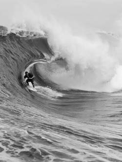 surfing-the-salt-life:  Makua Rothman Photo by Rod Owen 