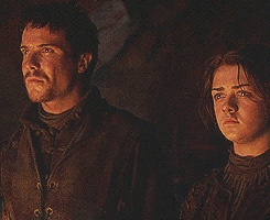 avorpalsword-deactivated2021022:  arya and gendry || 3.04, “and now his watch is