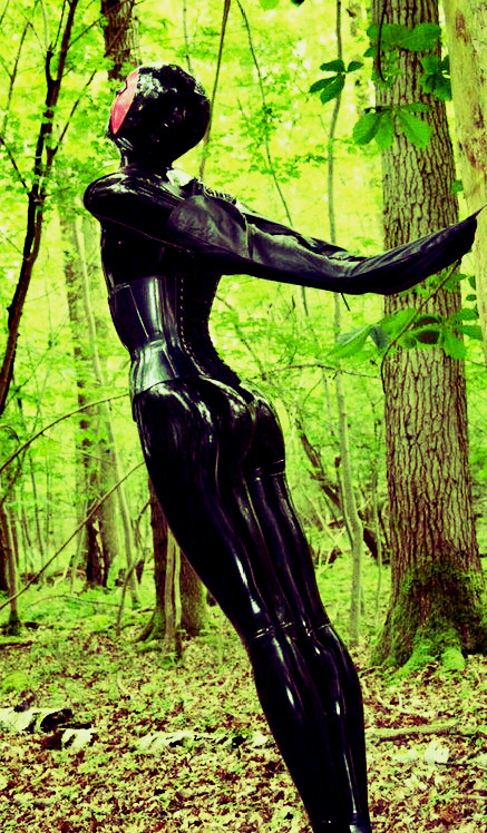 merikgrey:I want to latex to the woods