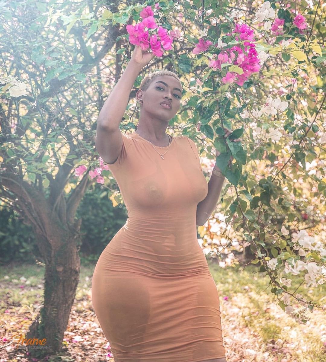 goldenanni:  acenupe09:  Sensational   Jada Kingdom 🇯🇲 Huge fan of her music.